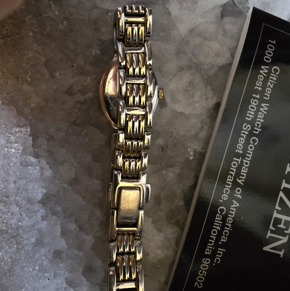 Women's CITIZEN ECHO DRIVE OPALESCENT WATCH SILVER & GOLD w RHINESTONES - Picture 9 of 16